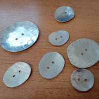 Button/KONAYA