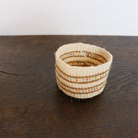 open weave with beads/mini