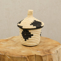 raffia with lid/S