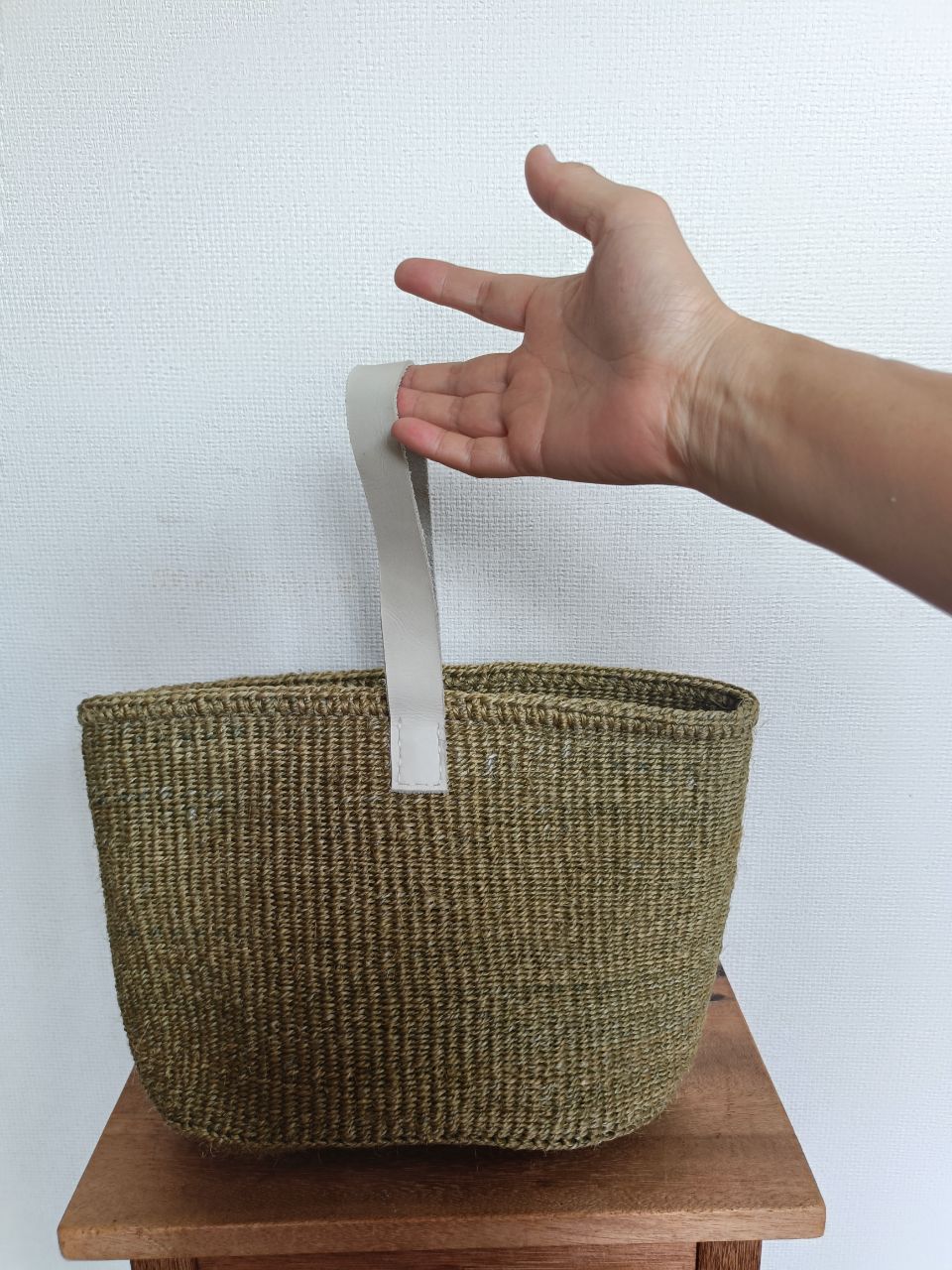 oval basket/S light green khaki