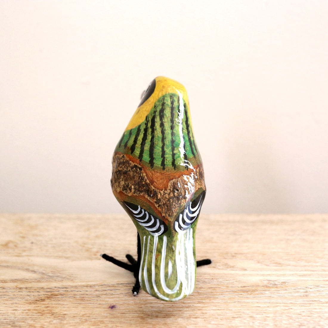 カオグロオウゴンハタオリ