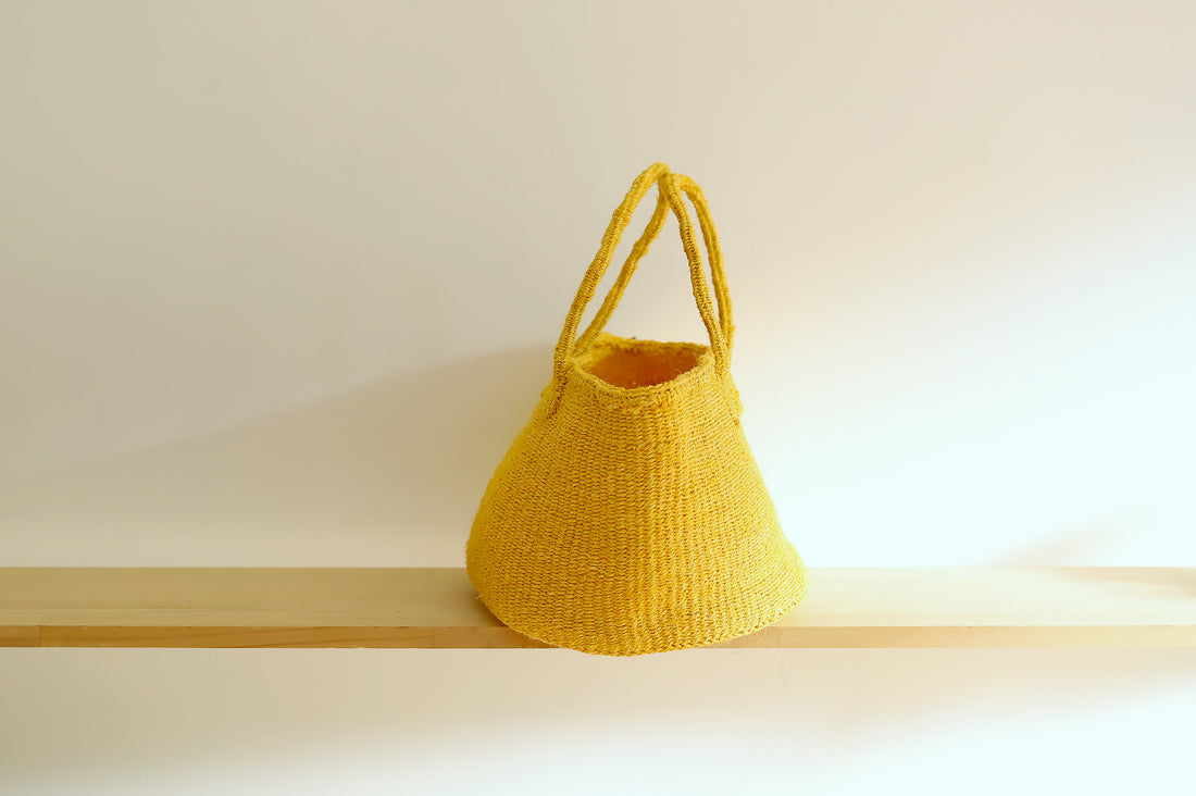 oval basket/LS canary yellow