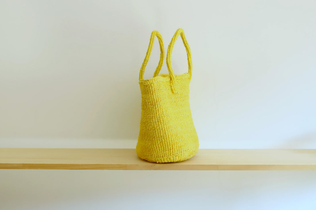 oval basket/high canary yellow