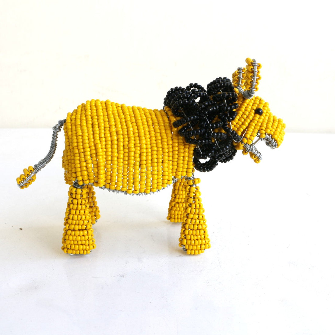 beads animal　②ライオン（濃い黄色に黒）